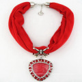 Haute qualité mode collier polyester bijoux tassel écharpe coeur rouge pendentif écharpe